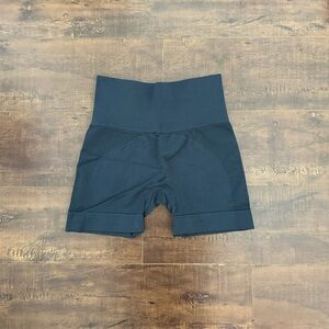 Set Active Sculptflex Bike Shorts- Oxford Color in Size Small